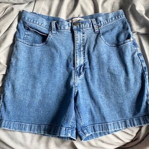 Vintage Cherokee mom shorts